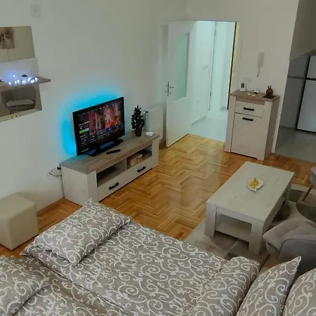 公寓 Ema 瓦列沃